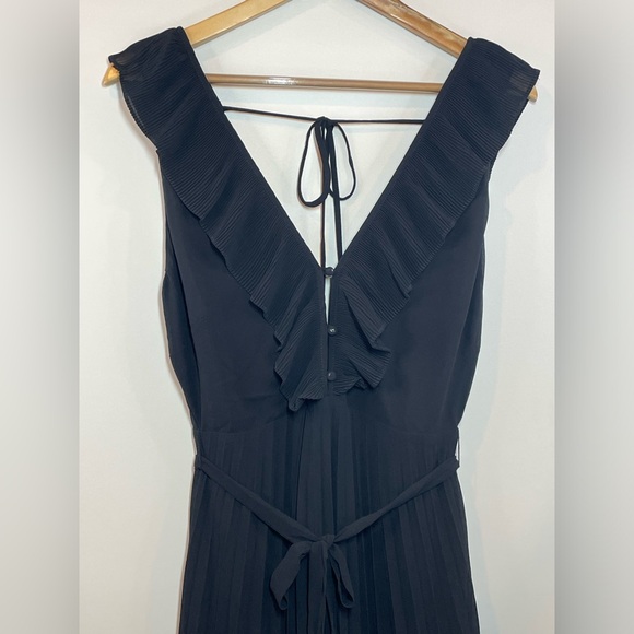 NWT Lulu’s Loved By You Black Ruffled Pleated Chiffon Maxi Dress Size Medium - Picture 8 of 16